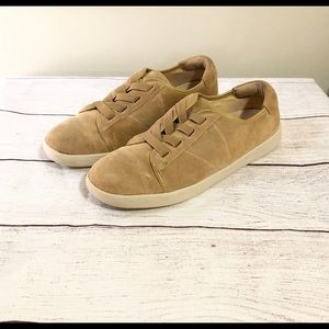 VIONIC: Jean Suede Sneakers Size 8.5 Wide